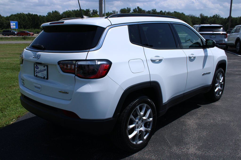 Used 2022 Jeep Compass Latitude AWD/4WD image 15