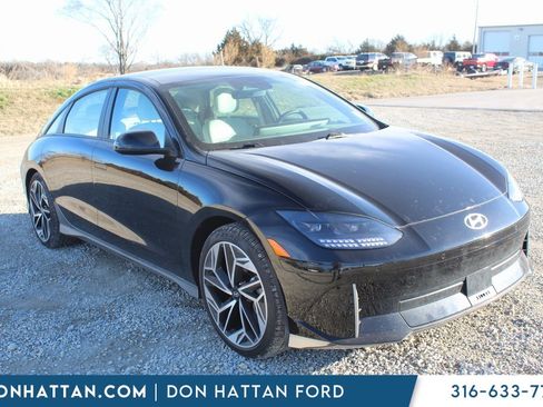 Used 2023 Hyundai Ioniq 6 SEL image 16