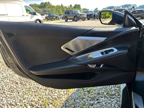 Used 2022 Chevrolet Corvette Stingray Premium Cpe w/ Z51 Performance Package RWD image 15