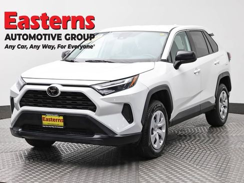 Used 2024 Toyota RAV4 LE AWD/4WD image 1