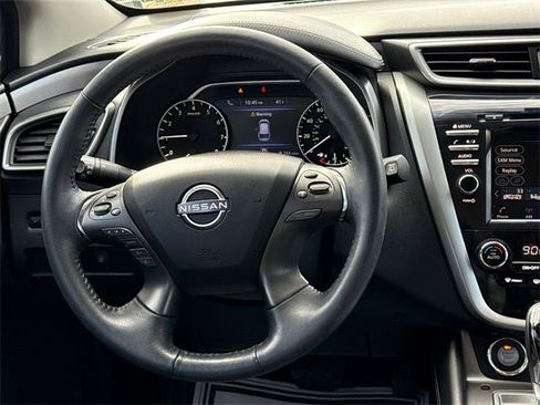Used 2023 Nissan Murano SV image 14