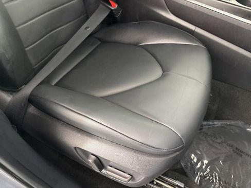 Used 2025 Toyota Highlander XLE AWD/4WD image 33