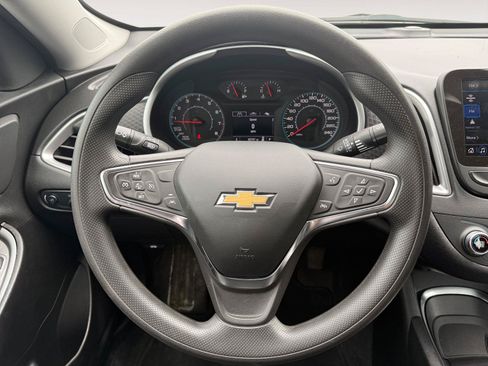 Used 2024 Chevrolet Malibu LT FWD image 16