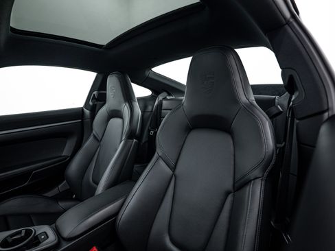 Certified 2022 Porsche 911 Carrera 4S image 21