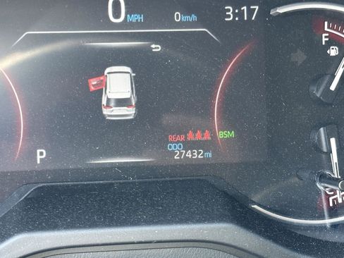 Certified 2024 Toyota RAV4 XLE w/ Convenience Package FWD image 21