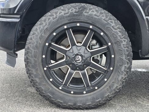 Used 2015 Ford F150 XLT w/ Equipment Group 302A Luxury image 10