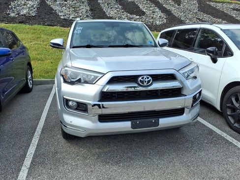Used 2016 Toyota 4Runner Limited AWD/4WD image 4