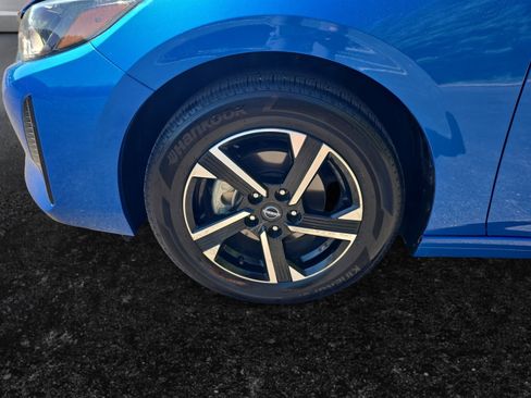 Used 2025 Nissan Sentra SV FWD image 9