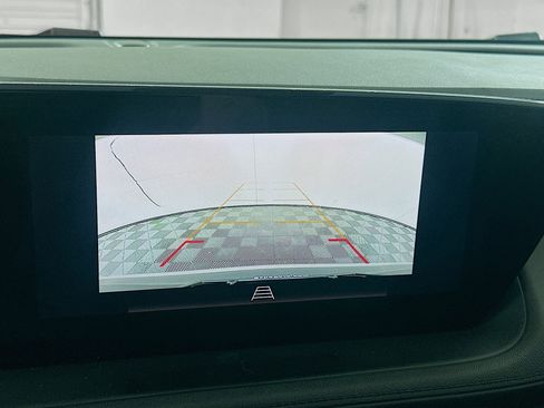 Used 2025 Buick Encore GX Preferred FWD image 23
