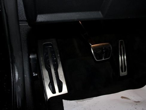 Used 2024 BMW 440i xDrive Convertible image 28