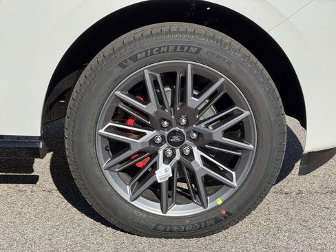 New 2025 Ford Expedition Max Platinum w/ Stealth Performance Package image 26