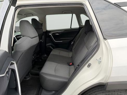 Used 2021 Toyota RAV4 XLE image 30
