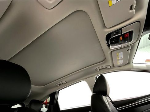 Used 2024 Hyundai Tucson Limited image 22