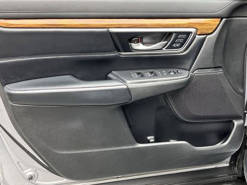 Used 2019 Honda CR-V Touring image 8