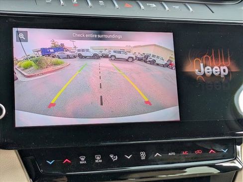 New 2026 Jeep Grand Cherokee Limited RWD image 16
