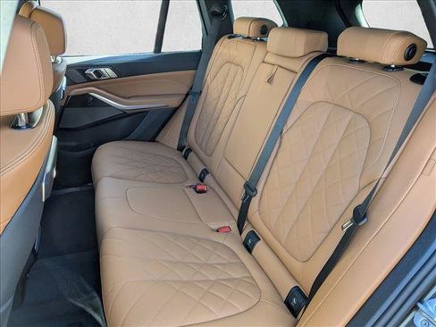 Used 2026 BMW X5 xDrive40i w/ Premium Package AWD/4WD image 16