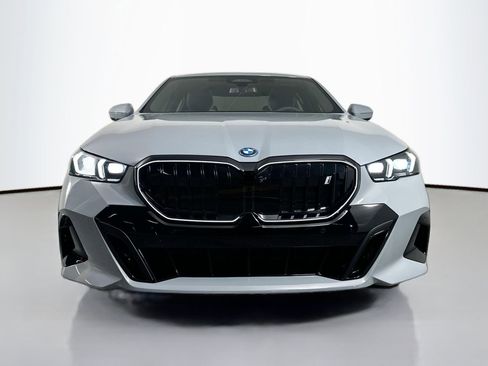 New 2026 BMW i5 eDrive40 w/ M Sport Package image 2