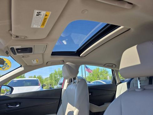 Used 2023 Honda Accord Touring image 13
