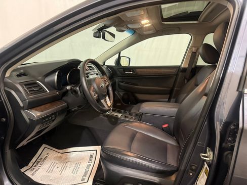 Used 2017 Subaru Outback 2.5i Limited image 18
