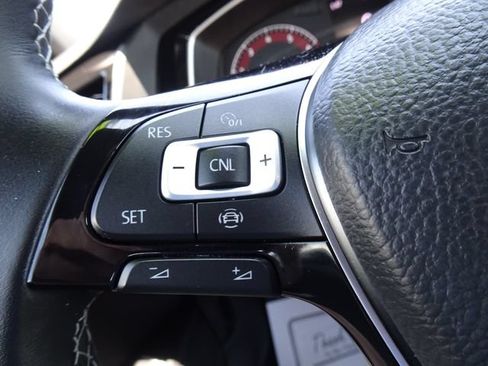 Used 2019 Volkswagen Jetta R-Line FWD image 28