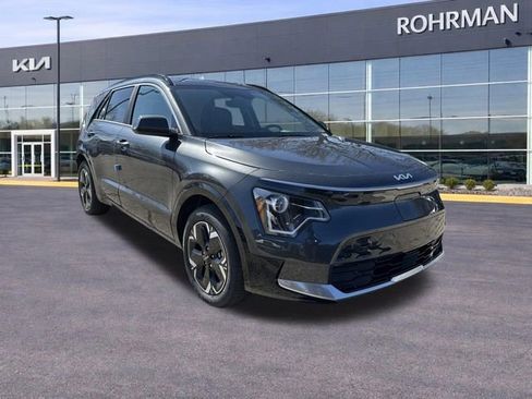 New 2025 Kia Niro Wind w/ Wind Preserve Package FWD image 3