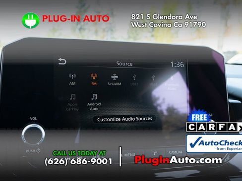 Used 2025 Nissan Pathfinder SV FWD image 29