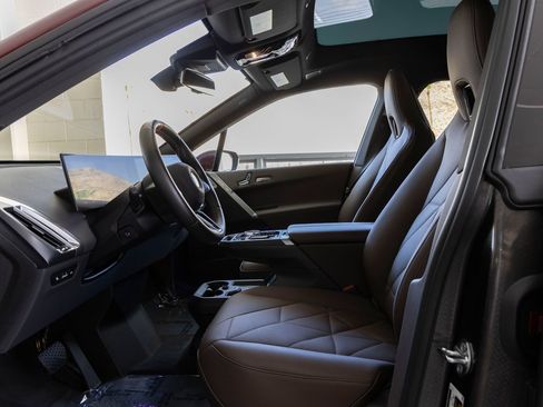 Used 2025 BMW iX M60 AWD/4WD image 16