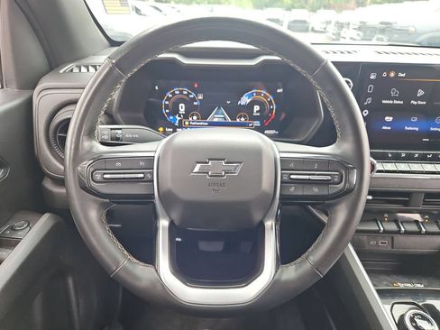 Used 2025 Chevrolet Colorado Trail Boss AWD/4WD image 20