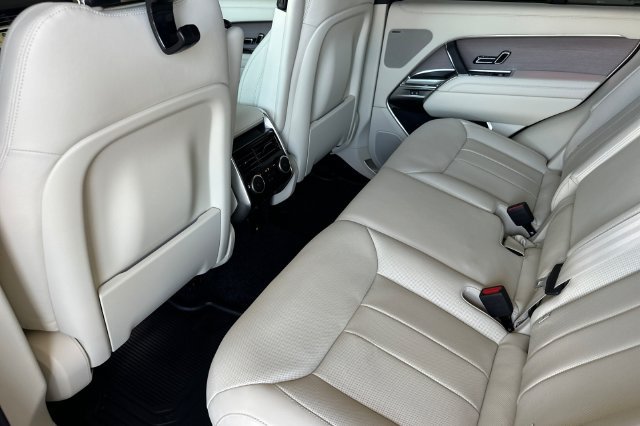 New 2026 Land Rover Range Rover SE AWD/4WD image 11