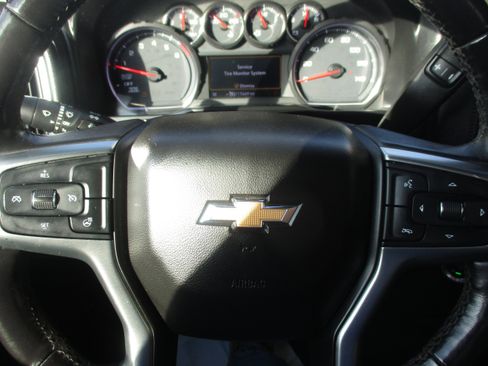 Used 2019 Chevrolet Silverado 1500 LT w/ Texas Edition image 24