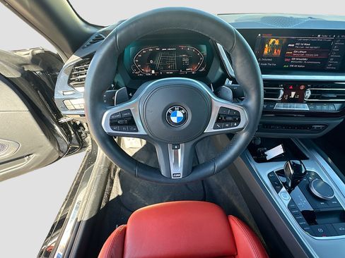 Used 2020 BMW Z4 M40i w/ Executive Package image 22