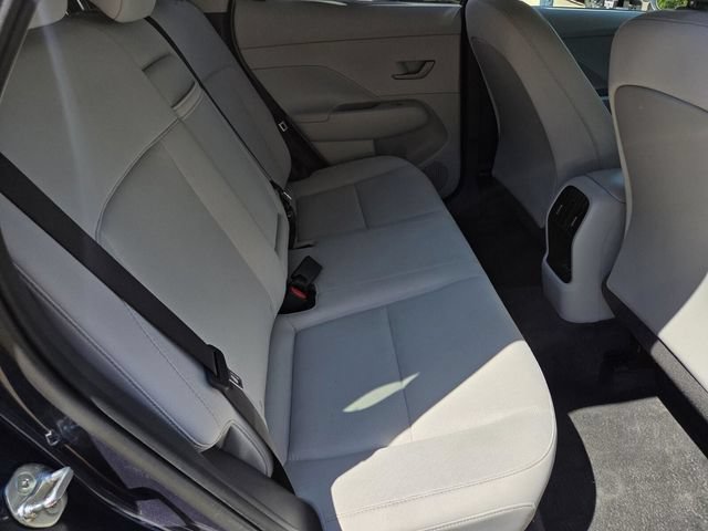 Used 2025 Hyundai Kona SEL AWD/4WD image 40