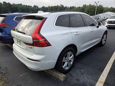 Used 2022 Volvo XC60 B5 Momentum AWD/4WD image 10