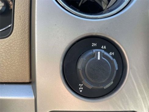 Used 2013 Ford F150 Lariat w/ Luxury Equipment Group image 22