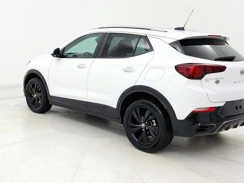 Used 2024 Buick Encore GX Sport Touring AWD/4WD image 3