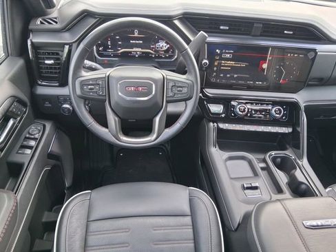 Used 2024 GMC Sierra 2500 AT4X AWD/4WD image 8