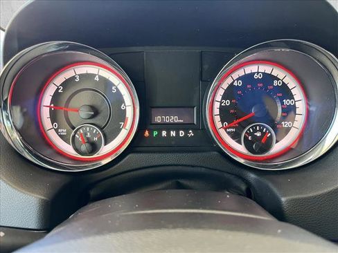 Used 2015 Dodge Grand Caravan SXT image 14