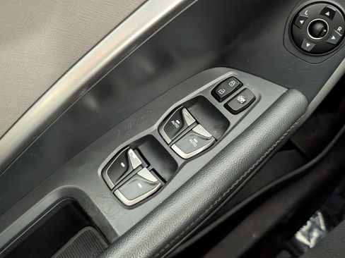 Used 2018 Hyundai Santa Fe SE image 26