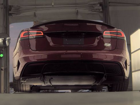 Used 2026 Tesla Model S Plaid AWD/4WD image 2