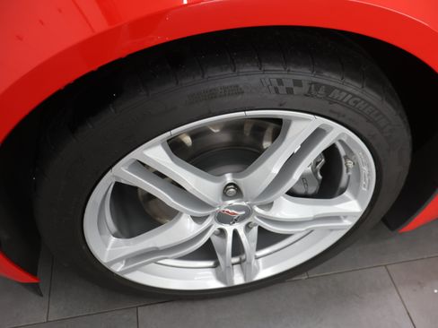 Used 2017 Chevrolet Corvette Stingray Coupe w/ 1LT RWD image 3