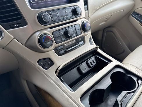 Used 2017 GMC Yukon Denali image 20