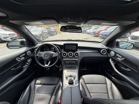 Used 2017 Mercedes-Benz GLC 300 4MATIC image 22