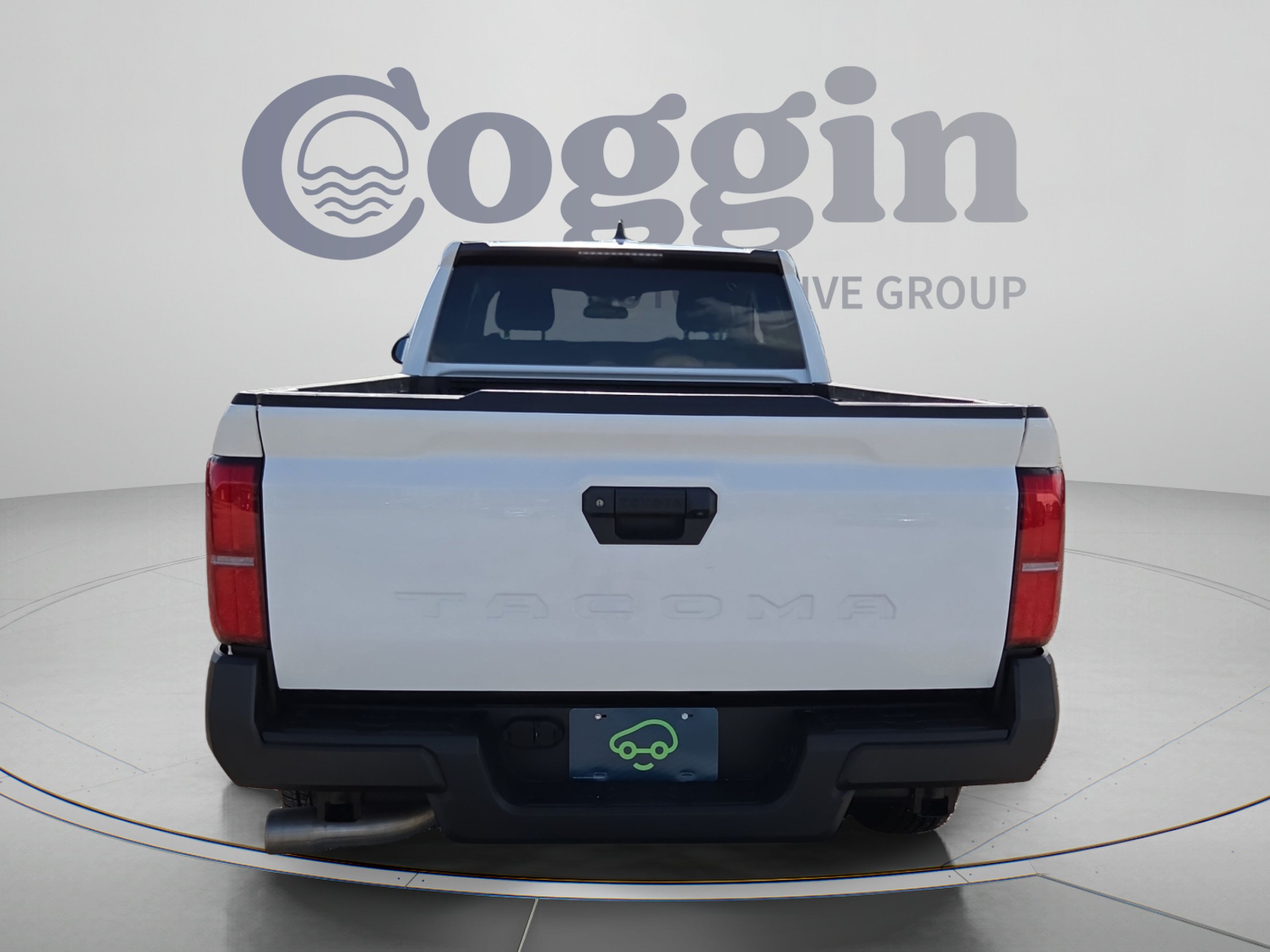 Used 2024 Toyota Tacoma SR RWD image 4