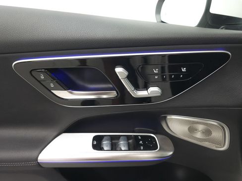 Certified 2026 Mercedes-Benz GLC 300 4MATIC image 6