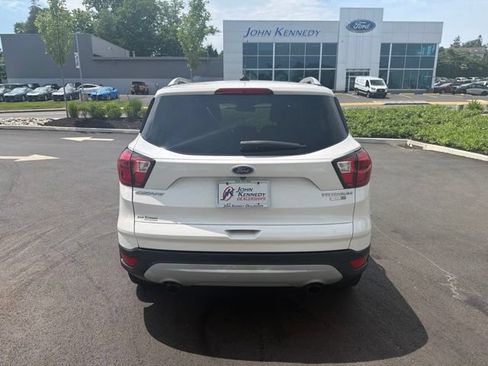 Certified 2019 Ford Escape Titanium AWD/4WD image 5