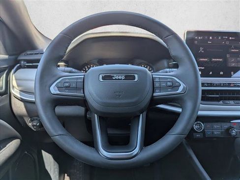 Used 2025 Jeep Compass Limited AWD/4WD image 15