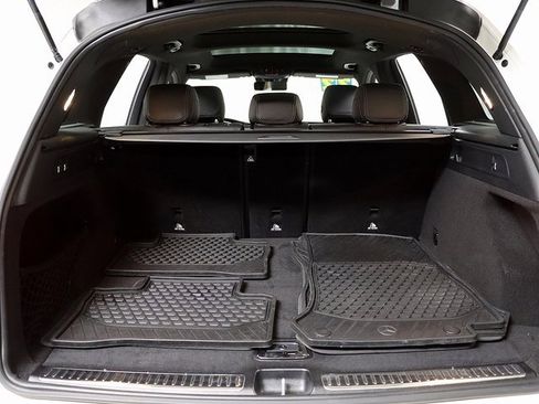 Certified 2022 Mercedes-Benz GLC 43 AMG 4MATIC image 30