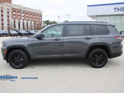 Used 2024 Jeep Grand Cherokee L Laredo AWD/4WD image 8