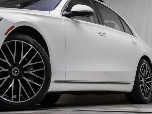 Certified 2023 Mercedes-Benz S 580 4MATIC Sedan image 19
