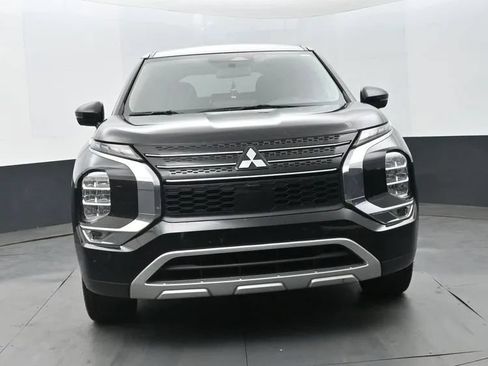 Used 2024 Mitsubishi Outlander Ralliart AWD/4WD image 3